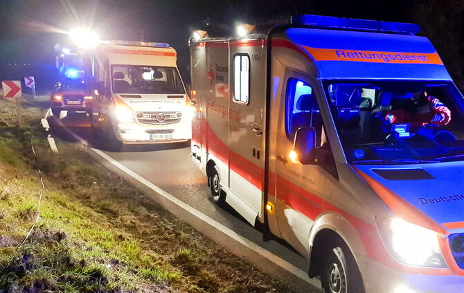 Mehrere Personen bei Frontalzusammenstoß verletzt - Bild 08_7