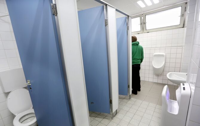 Schorndorf Burggymnasium Schultoiletten