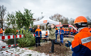 Christbaumweitwurf in Schwaikheim_0