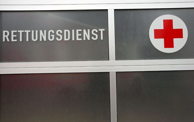 Rettung Unfall Rettungsdienst Symbol Symbolbild symbolfoto