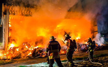Scheune mit Heu brannte - Bild 12_0