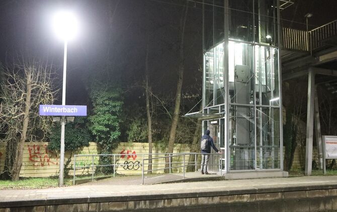 Bahnhof Winterbach_0