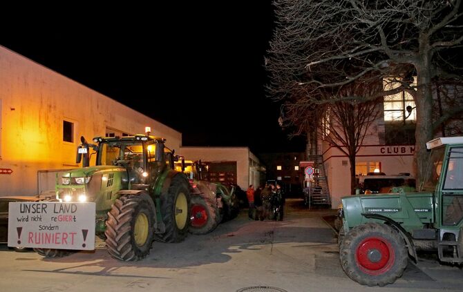 Gruene02