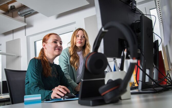 Der Weg in den ersten Job ist nicht einfach - aber machbar.