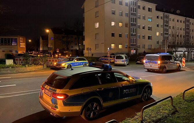 KORREKTUR: CORONAGEFAHR! ZwangsÃ¶ffnung & GroÃeinsatz in Shisha-Bar:_7