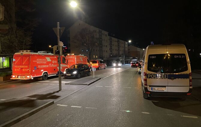 CORONAGEFAHR! Beamte bespuckt, Festnahme, GroÃeinsatz in Shisha-Bar:_15