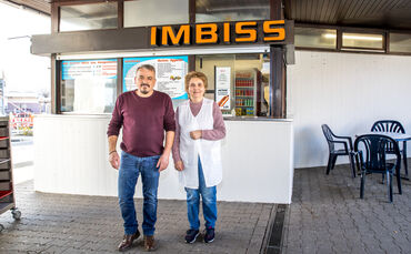 50 Jahre Imbiss Kronenplatz Winnenden: Niko Dimitrakudis und Aphrodite Dimitrakudi, 29.02.2024.