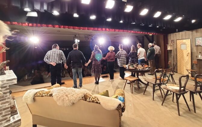 Vorstellung im Theaterbrettle Plüderhausen, Hüttazauber