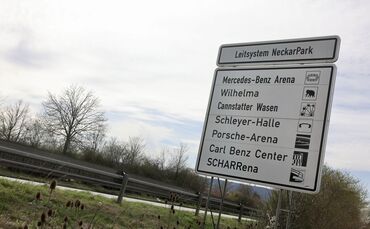 leitsystem neckarpark parkleitsystem stadion porsche arena canntatter wasen auto b14 b10 fahren wilhelma  scharrena schleyerhalle neckarpark