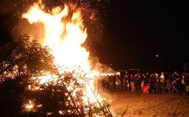 Funkenflug in den Nachthimmel, Lichterlohfest_0