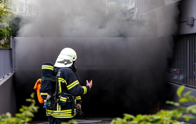 Brand in Tiefgarage, Bahnhofstr., Waiblingen, 06.04.2024.