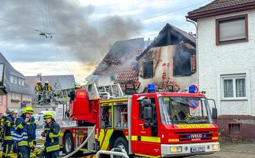 Gebäudebrand, Haubersbronner Str., Urbach, 05.04.2024.