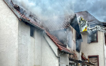 Gebäudebrand, Haubersbronner Str., Urbach, 05.04.2024.