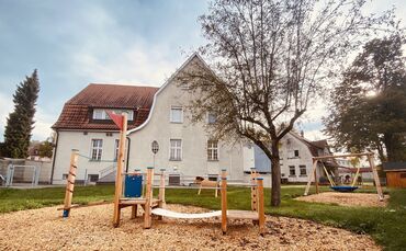 Schulstraße 42