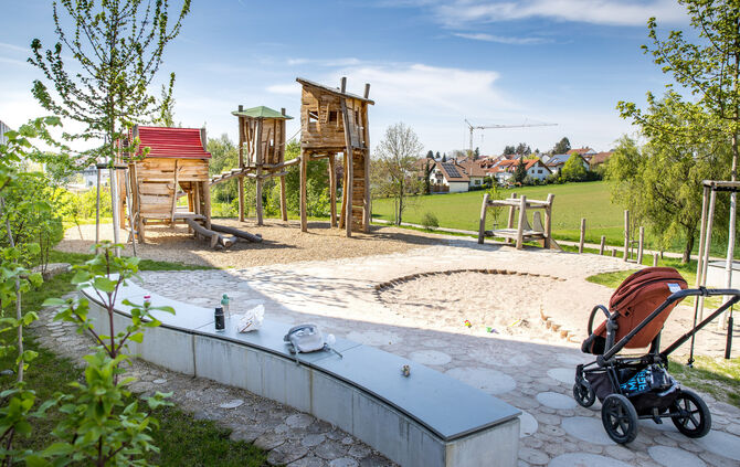 Spielplatz Adelbsach, Winnenden, 12.04.2024.