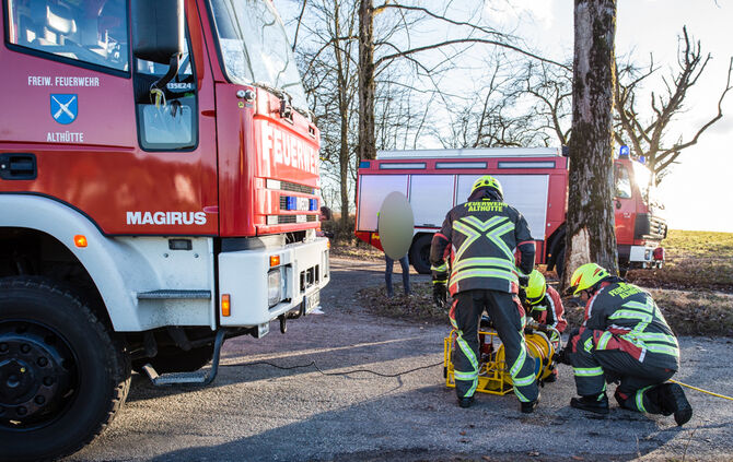 Tödlicher Unfall Althütte Baum geprallt_1
