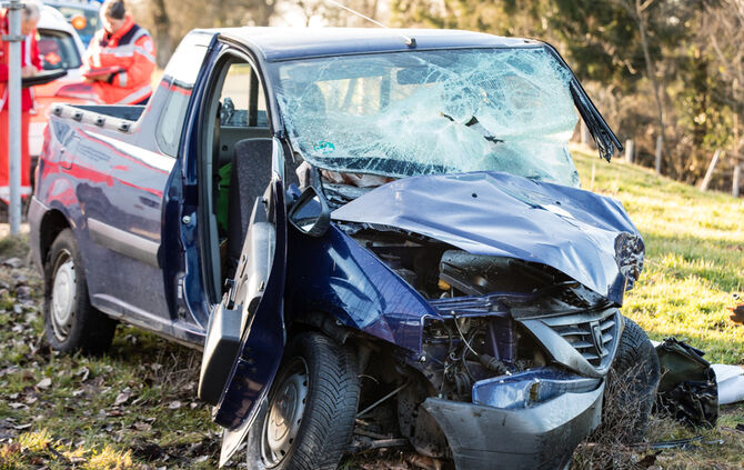 Tödlicher Unfall Althütte Baum geprallt_2
