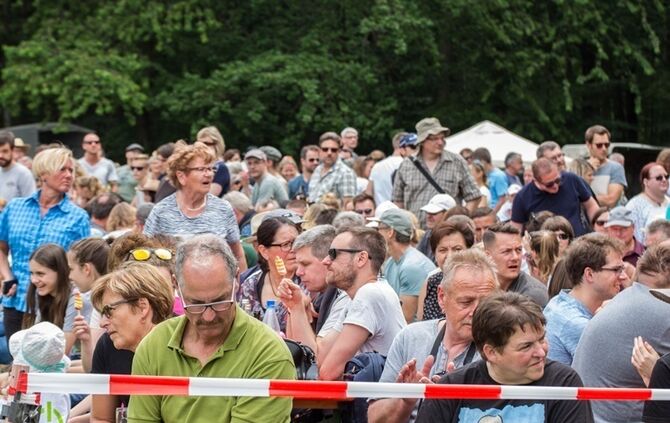 Berglen-Hoesslinswart: Eselrennnen