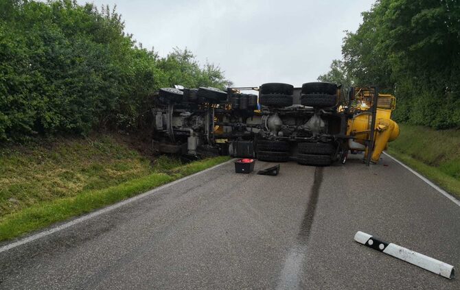 Unfall Betonmischer 20190520_1