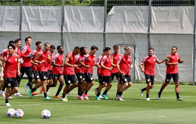 Kopie von Kopie von VfB Trainingsauftakt Symbolbild