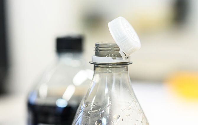 Plastikflasche PET-Flasche Plastikdeckel Deckel Plastikverschluss