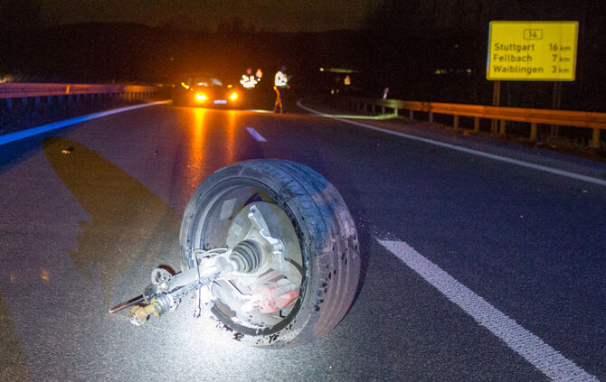 Unfall auf der B14 - Bild 06_6