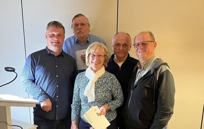 Ehrennadel in Gold und Ehrenmitgliedschaft im SV Plüderhausen, Ehrung 2024