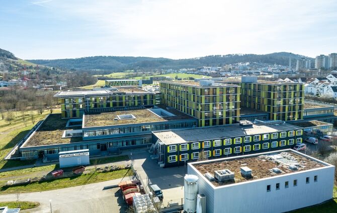 Luftbild: Infektionsstation am Rems-Murr-Klinikum Winnenden, 20.02.2023.