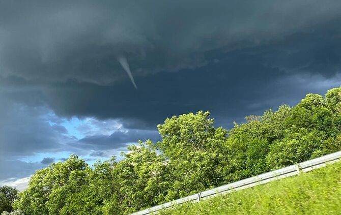 Trichterwolke 25.5.2024