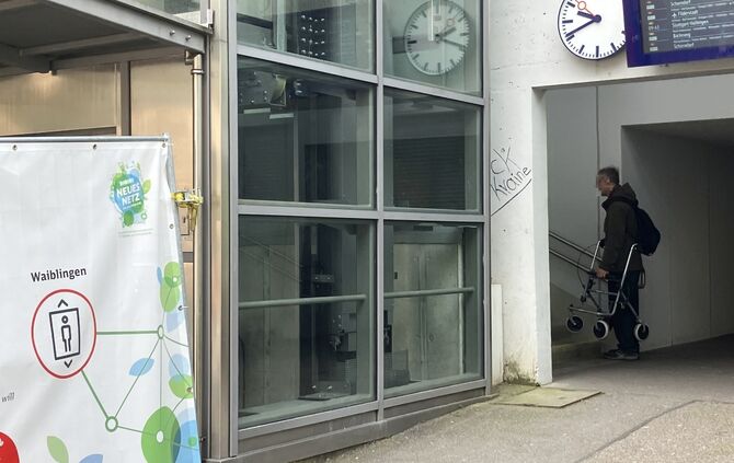 Aufzug Bahnhof Waiblingen Gleis 1