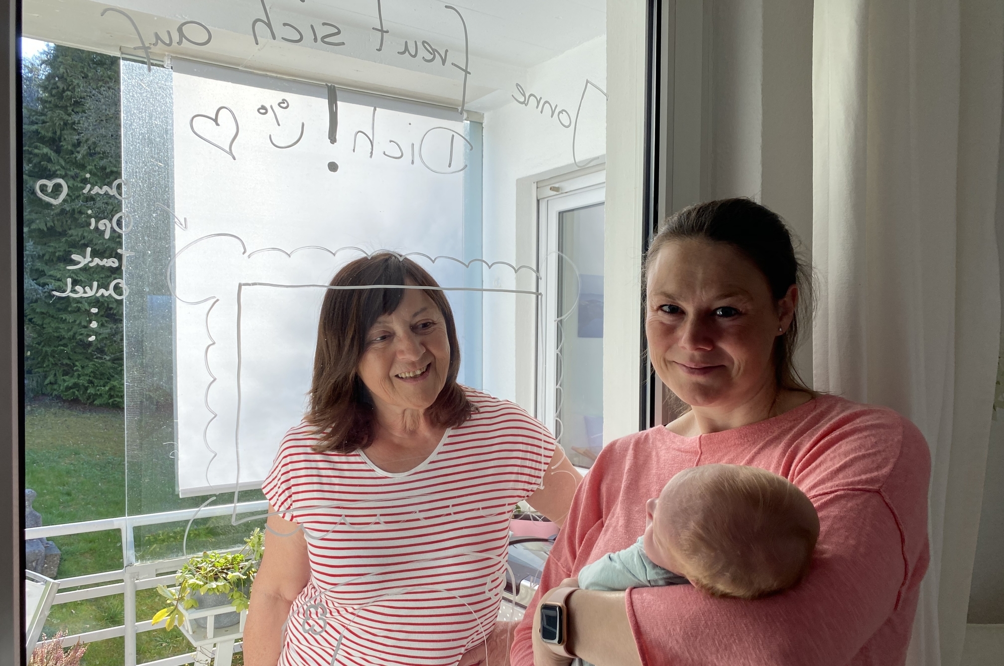 Babyglück in Zeiten der Corona-Pandemie - eine Hebamme und eine Mutter ...