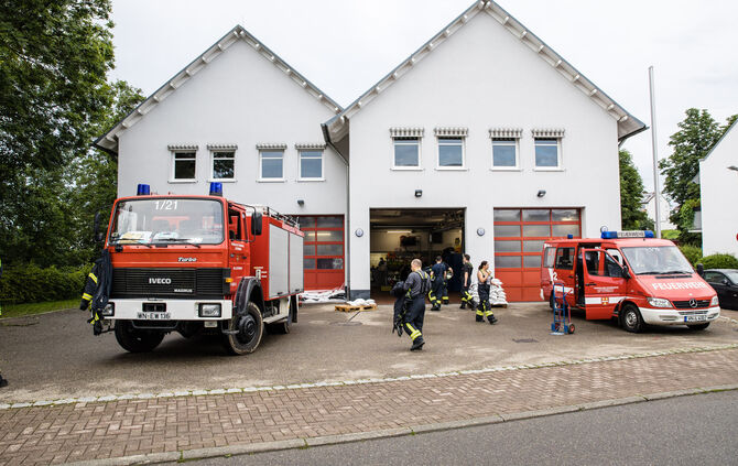 Unwetter mit Starkregen: Überflutungen und Hochwasserlage, Burgstetten, Backnang, Leutenbach, 26.06.2024.
