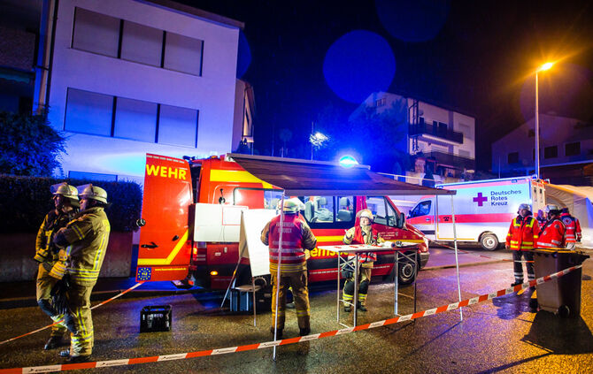 Wohnhausbrand gelöscht - Bild 26_15