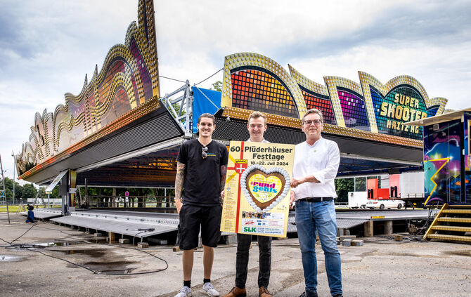 Plüderhäuser Festtage im Aufbau, vor Ort Termin mit v.l. Tobias Kritz (Schausteller), Benjamin Treiber (Bürgermeister) und Hartm