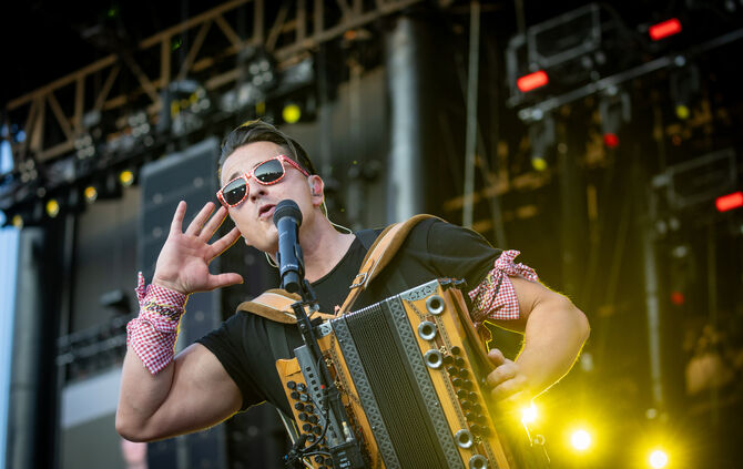 // Open Air Konzert, Andreas Gabalier in Großaspach "Dirndl-Wahnsinn-Hulapalu" am 22.7.2023