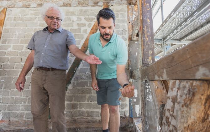 Schäden am Gebälk der Stadtbücherei