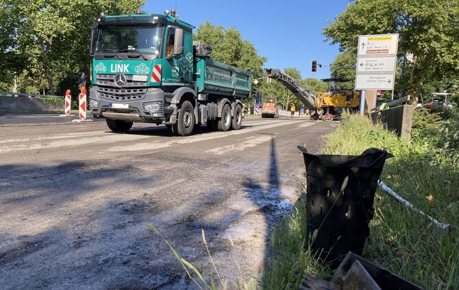 Baustelle Hallenbad-Kreuzung