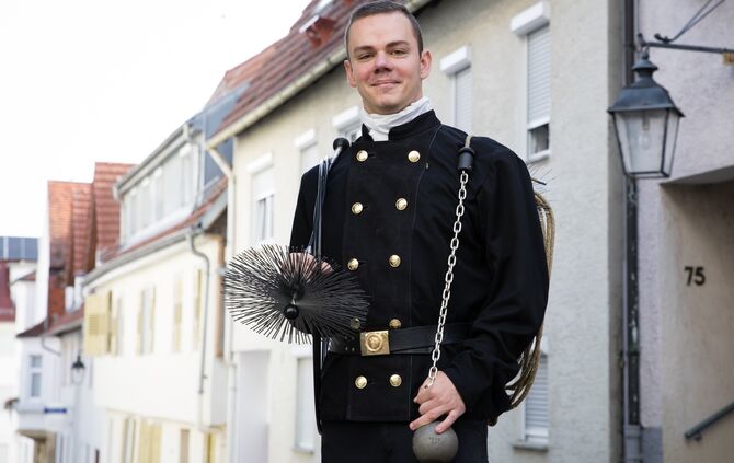 Neuer Schornsteinfeger Samuel Weber, Winnenden, 22.08.2024.