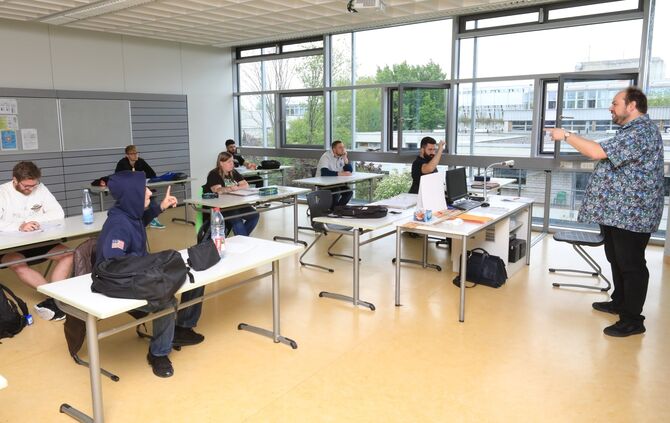 Coroan Kaufm. Schule