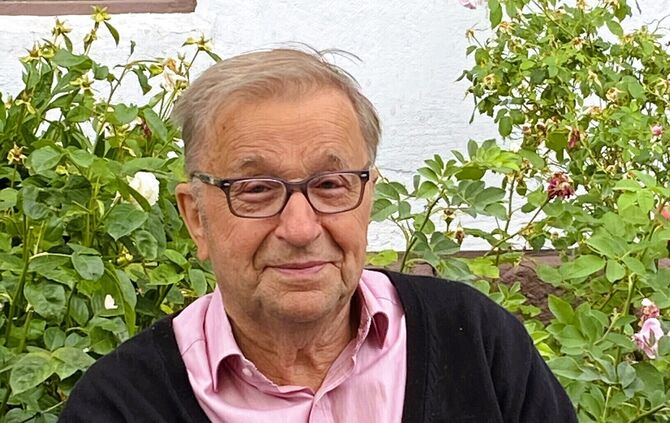 ehemaliger Vorstandsvorsitzender Raiffeisenbank Vordersteinenberg, Günther Bareiß, ist gestorben