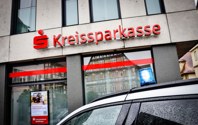 Banküberfall auf die Kreissparkasse in der Marktstr. in Winnenden, 22.10.2024.