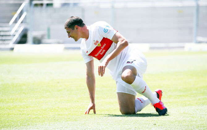 Fußball  2.Bundesliga SV Wehen  Wiesbaden vs.  VfB Stuttgart