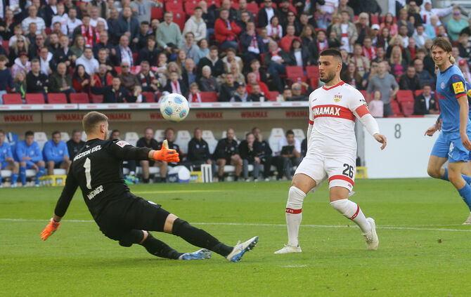 Fußball VfB Stuttgart vs. Holstein Kiel