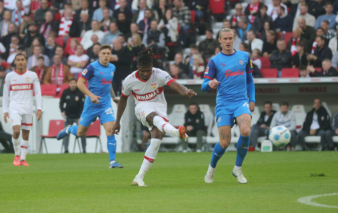 Fußball VfB Stuttgart vs. Holstein Kiel