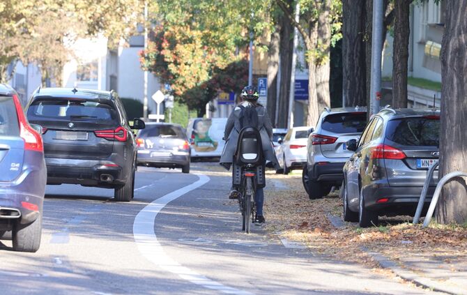Fahrradspur Dammstr.