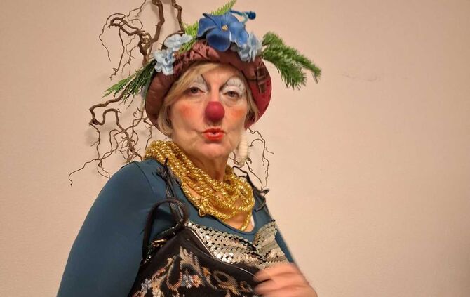 Bettina Landau, Clownin