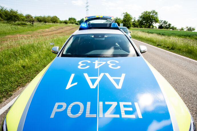 Vorfahrtsverletzung, drei Verletzte, L1197, Fellbach-Oeffingen, 19.05.2020.