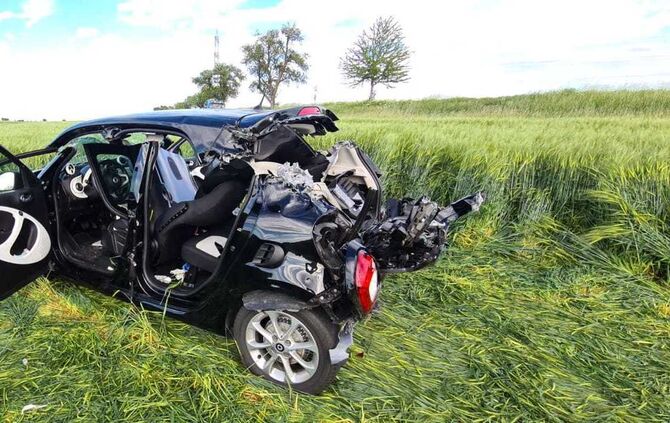 Schwerer Unfall am Dienstagabend auf der L1140