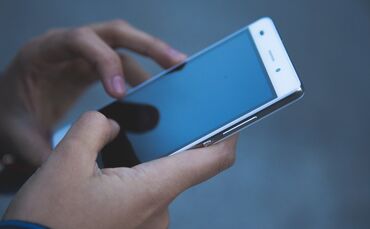 Smartphone Handy Symbolfoto