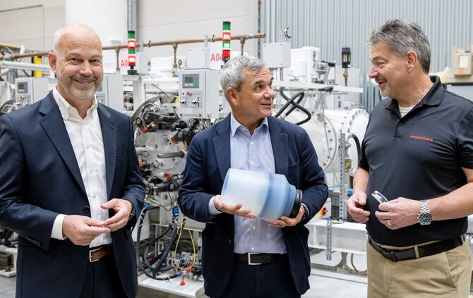 Fa. Pfisterer ist Weltmarktführer im Bereich von Verbindungselementen in Stromnetzen, Winterbach, 09.10.2024.